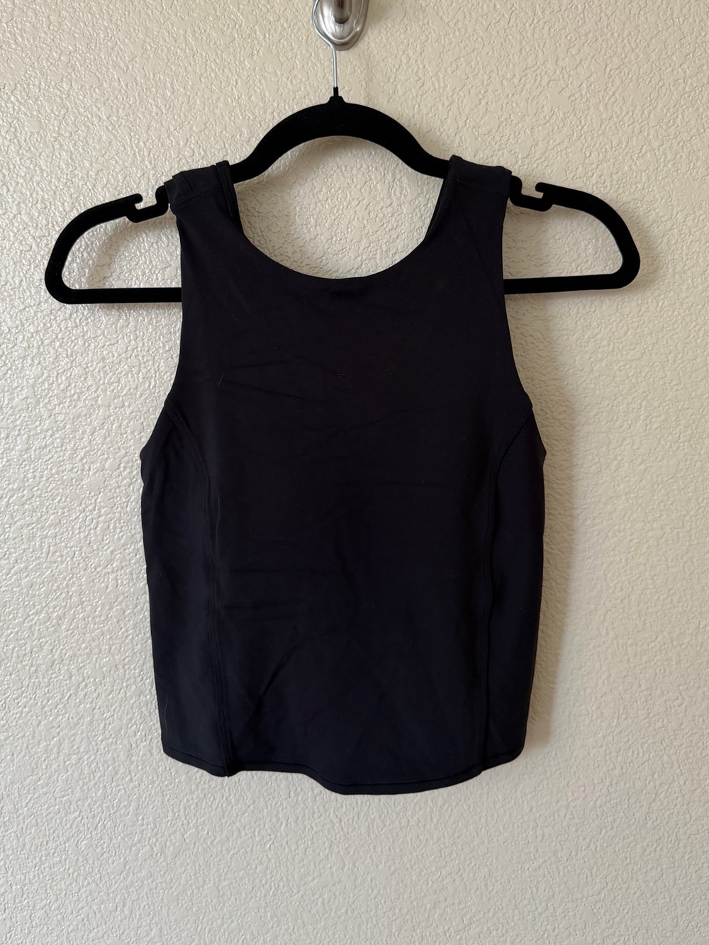 Lululemon - tank top with built in bra
